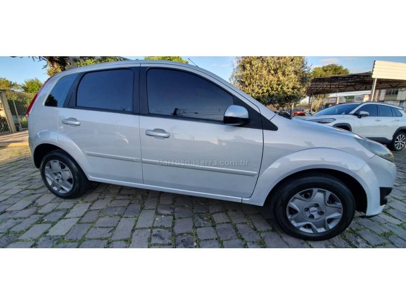 FORD - FIESTA - 2012/2012 - Prata - R$ 28.900,00