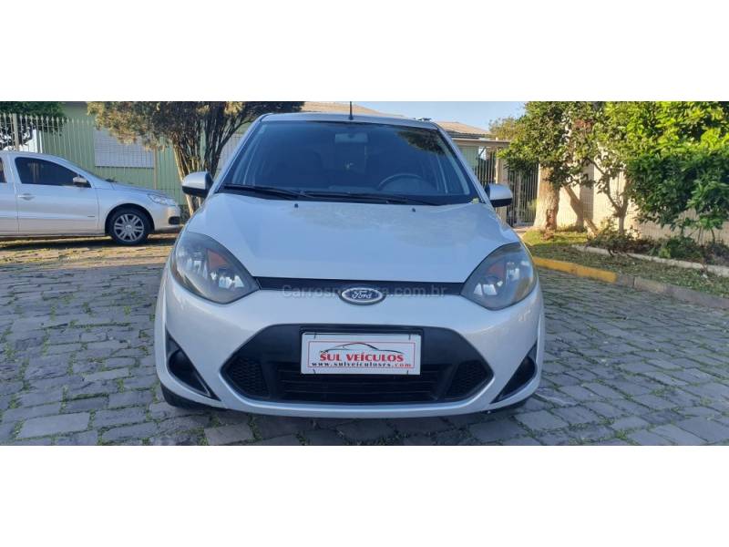 FORD - FIESTA - 2012/2012 - Prata - R$ 28.900,00