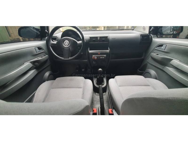 VOLKSWAGEN - FOX - 2007/2007 - Preta - R$ 27.900,00