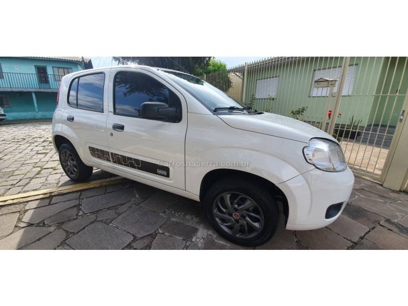 FIAT - UNO - 2014/2014 - Branca - R$ 32.900,00