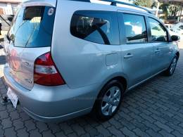 NISSAN - GRAND LIVINA - 2011/2012 - Prata - R$ 38.900,00