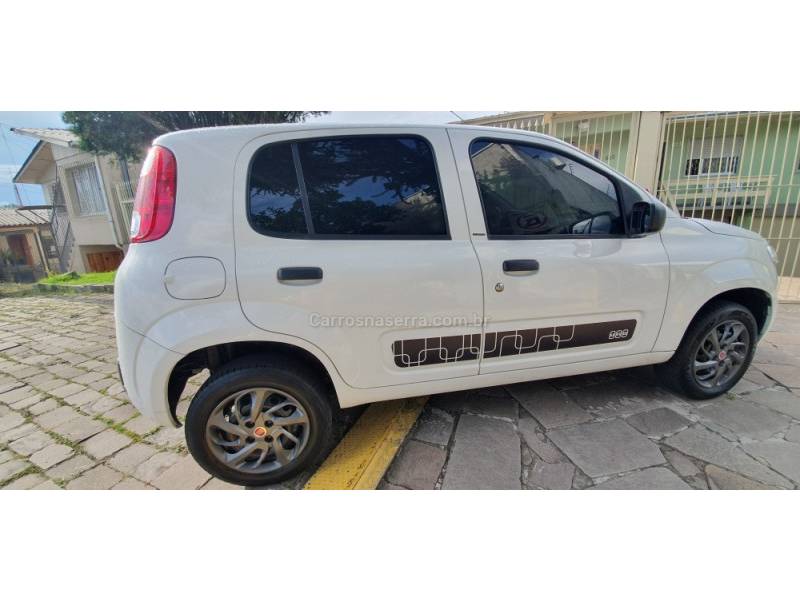 FIAT - UNO - 2014/2014 - Branca - R$ 32.900,00