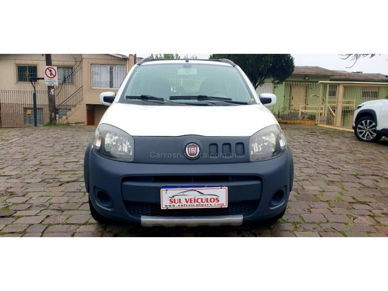FIAT - UNO - 2012/2012 - Branca - R$ 32.900,00