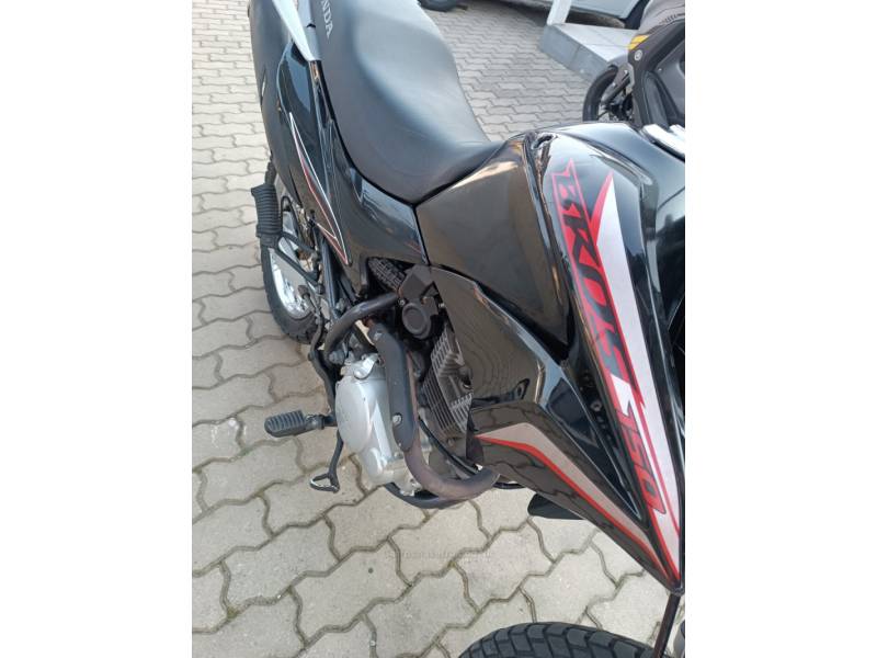 HONDA - NXR 150 - 2014/2014 - Preta - R$ 13.800,00