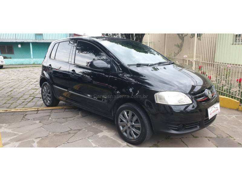 VOLKSWAGEN - FOX - 2007/2007 - Preta - R$ 27.900,00