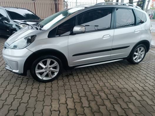 HONDA - FIT - 2013/2013 - Prata - R$ 53.900,00