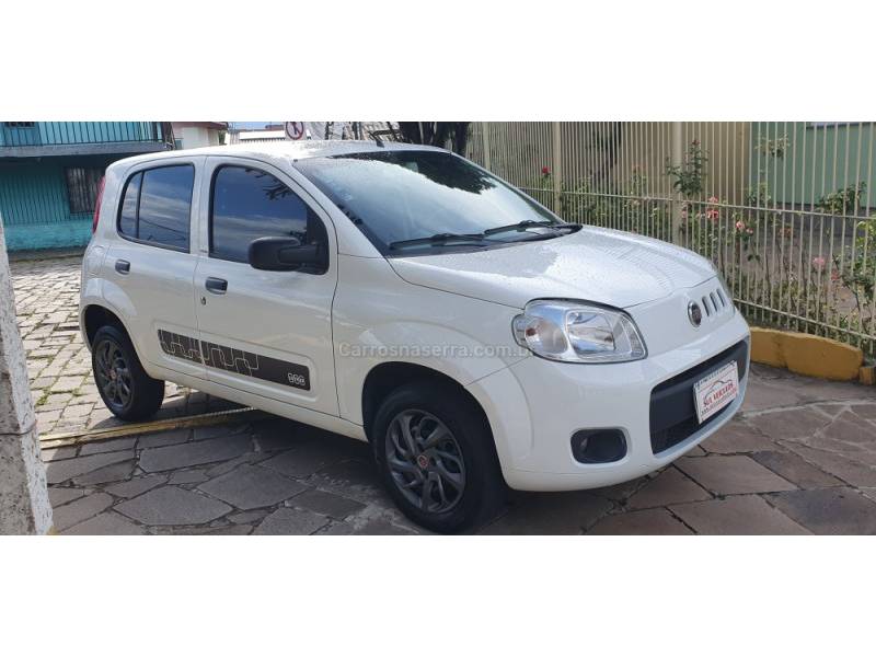 FIAT - UNO - 2014/2014 - Branca - R$ 32.900,00