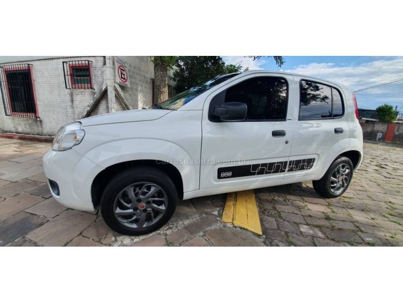 FIAT - UNO - 2014/2014 - Branca - R$ 32.900,00